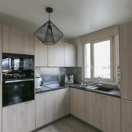 3 With Balcony In Pre-saint-gervais *